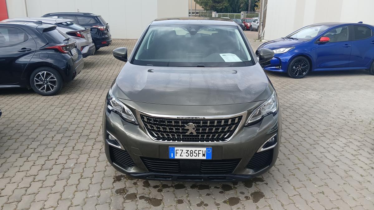 Peugeot 3008 BlueHDi 130 S&S Business